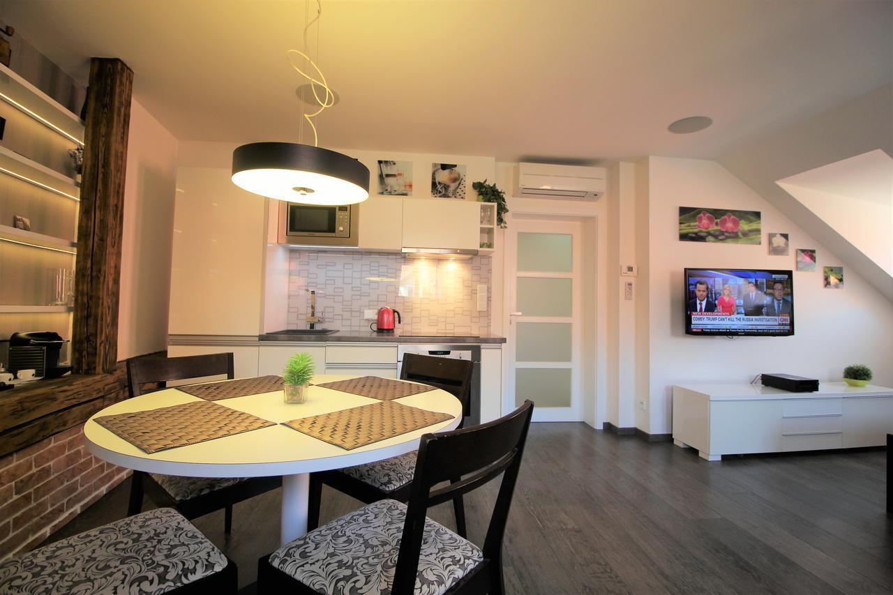Agnes - Apartments Praga Exterior foto