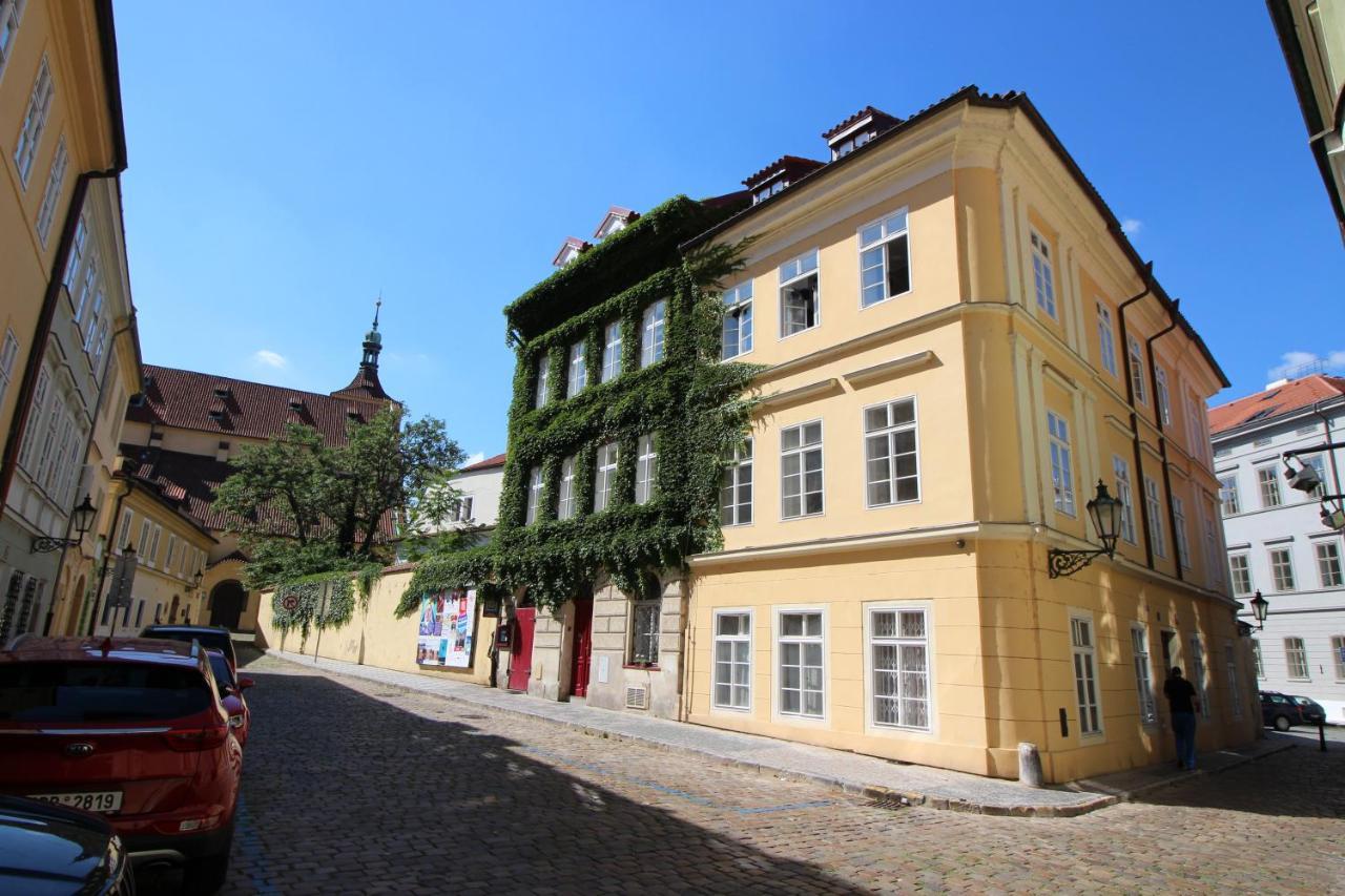 Agnes - Apartments Praga Exterior foto
